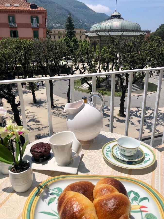 Stella Marina Stabia Acomodação com café da manhã Castellammare di Stabia Exterior foto